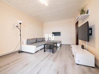 REZERVOVANÉ - Slnečný  3 izbový byt s balkónom - klíma + kot