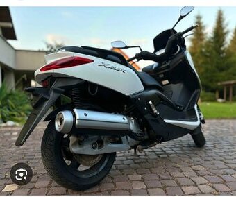 Yamaha x max 125