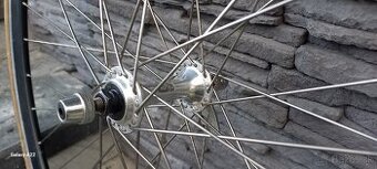 Kolesa 28 SHIMANO 600