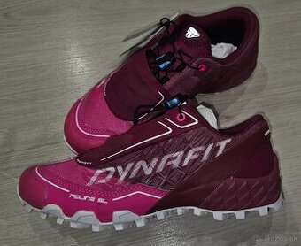 Trailová bežecká obuv Dynafit Feline SL beet red