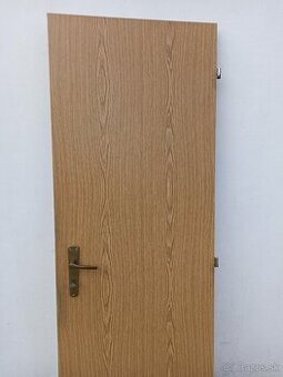 Interiérové dvere. Plne 60 prave