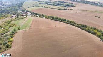 Výnimočný slnečný pozemok s veľkým potenciálom 22 542m2, Veľ