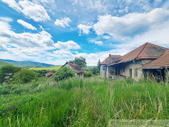 Dom na výnimočnom pozemku o rozlohe 15975m2 s prekrásnym v