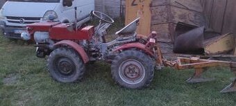 Traktor TZ4K14