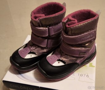 Dievcenske zimne snehule, vel.26