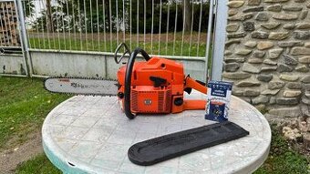 Profesionálna motorová píla Husqvarna 61