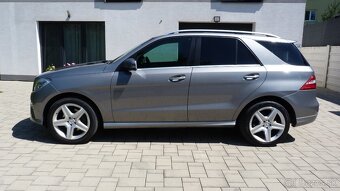 Mercedes-Benz ML 350 CDI BLUETEC 4 MATIC