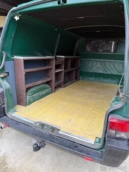 VW T4 - Regál