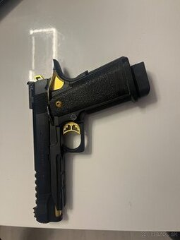 Predám green gas krátku airsoft zbraň pôvodná cena 230€