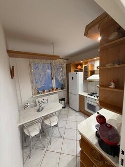 Prenájom pekný 3 - izbový byt s balkónom 72m -KVP