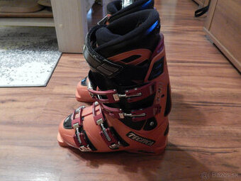 Lyžiarky Tecnica velkost 26