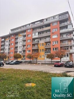 SENEC - NA PREDAJ 2 izbový byt s vlastným parkovaním, pri St