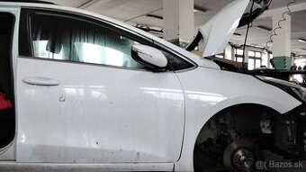 Predám DVERE KIA CEED 2015 MOTOR D4FC 1.4 CRDI TRYSKY 044511