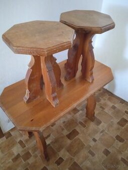 Predám - masív stolík so stoliťkami