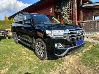 Toyota Land Cruiser 200 Premium