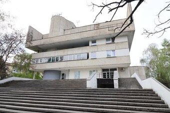 Na prenájom ponúkame kancelárske priestory v Piešťanoch