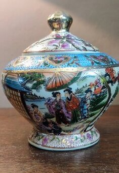 Veľká porcelánová dóza stará