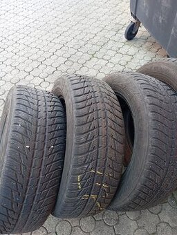 Predám pneumatiky 225/60r17