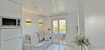 Stylový apartmán 2+kk s bočním výhledem na moře – Torrevieja