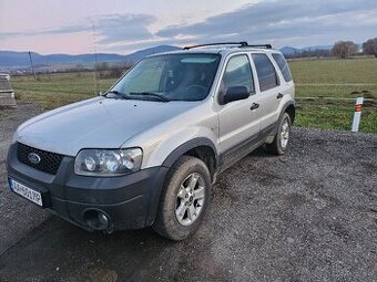 Ford maverick 2.2 benzin 110 kw