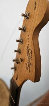 Elektricka Gitara Fender Squier Strat