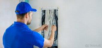 Práca ako pomocní elektrikári