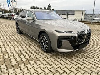BMW i7 XDrive60 400 kW A/T