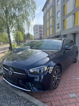 Mercedes-Benz E 300de AMG Line | 306k | PHEV | 83.000 km