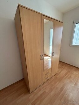 Skriňa