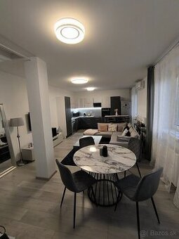 Rodinný dom s tromi bytovými jednotkami v centre Ilavy