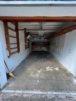 Garáž Papraďová Ružinov