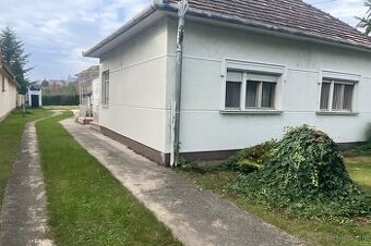 Na predaj rodinný dom vo Vrakúni, blízko Dunajskej Stredy