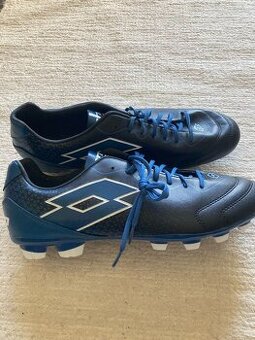 Panske lisovane kopačky lotto