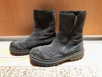 Predám čižmy Superfit - veľkosť 35