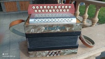 Harmonika-Heligonka.Originál z filmu Duchoň. - 1