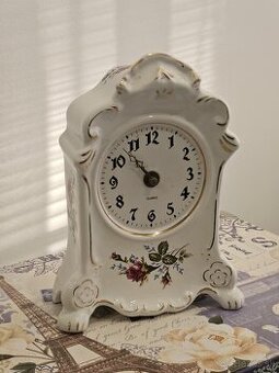 Porcelánové hodiny "ROYAL DUX"