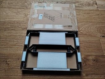 Predám kovový rám s klipsňami Pylontech Bracket-U3