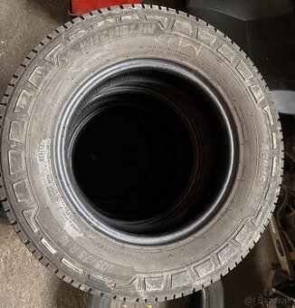Predám 4xletné pneu MICHELIN Agilis 3 205/75 R16C 113/111R