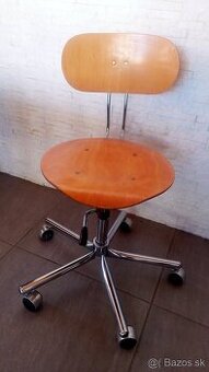 Retro stolička