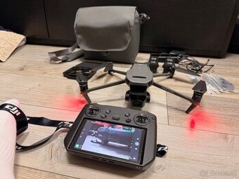 DJI Mavic 3 Pro Fly More Combo (DJI RC PRO)