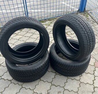 245/45 R19 & 275/40 R19 Zimne Vredestain BMW