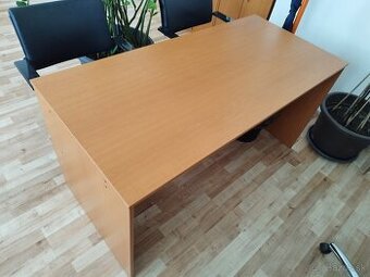 Na predaj Pisaci stol