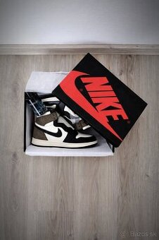 Air Jordan 1 High “Dark Mocha” 🤍🤎