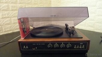 TESLA stereo gramofon NZC130