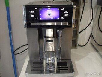 Predam Delonghi ESAM 6900 najlepši automat kavovar