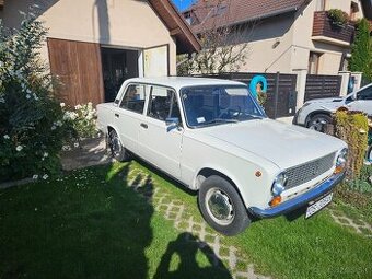 Lada 21011