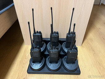 Vysielačky motorola 6ks DP1400 UHF digital + nabijacka