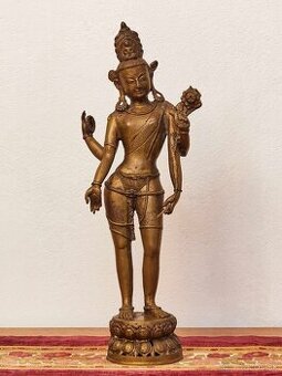 Bronzová socha bodhisattvu Avalókitéšvary (Padmapáni)