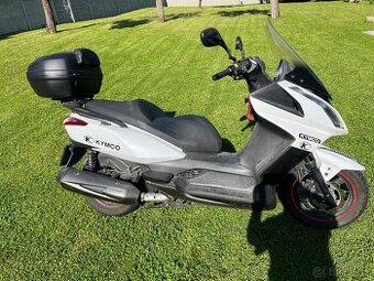 Kymco 300i