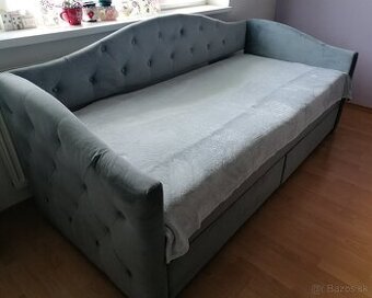 Čalúnená posteľ jednolôžková